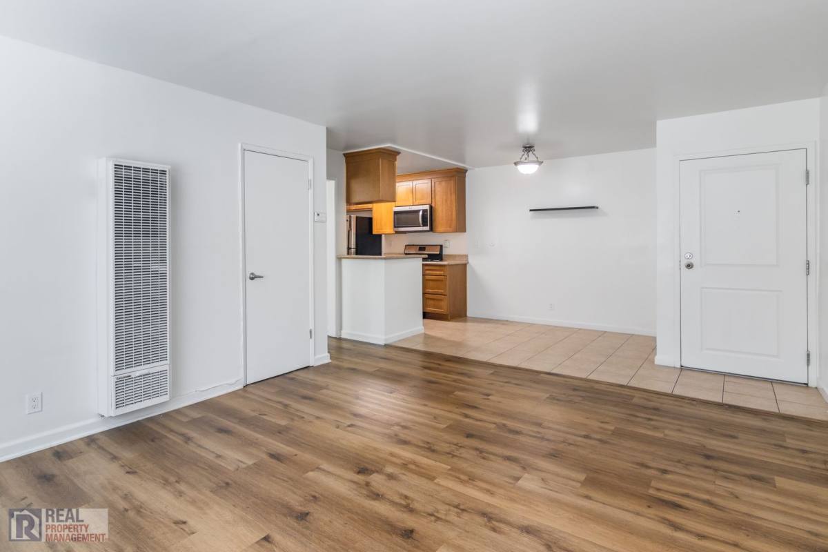 20327 Saticoy St, Winnetka, CA 91306 - Apartment for Rent - Image 4
