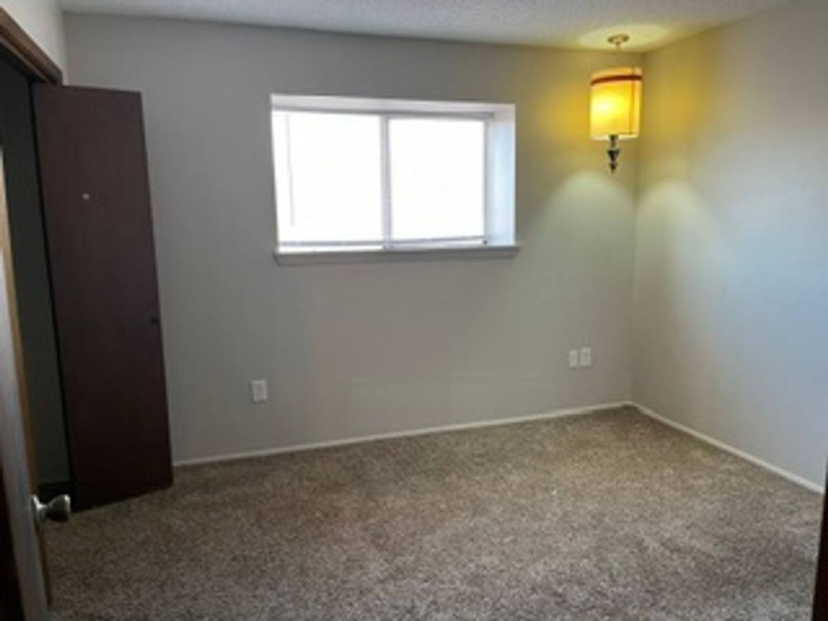 203 28th St, Canyon, TX 79015 - Apartment for Rent - Image 5