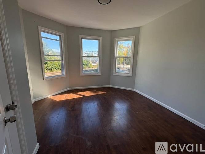 Apartment for rent at 221 N 15th St #2, East Orange, NJ 07017