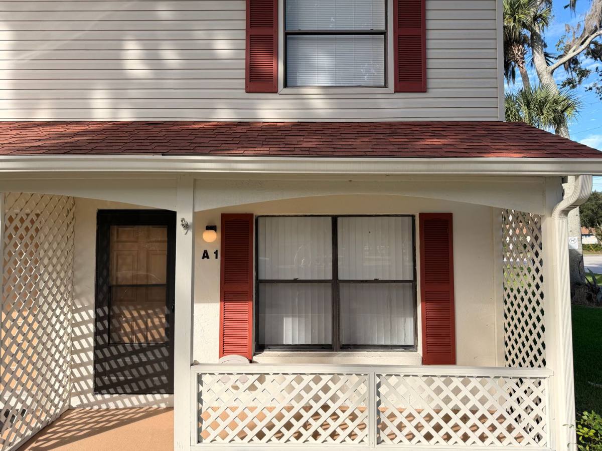Townhouse for rent at 980 Canalview Blvd #A1, Port Orange, FL 32129