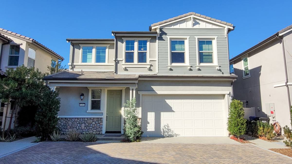 Apartment for rent at 11862 Harvest Dr, Whittier, CA 90606
