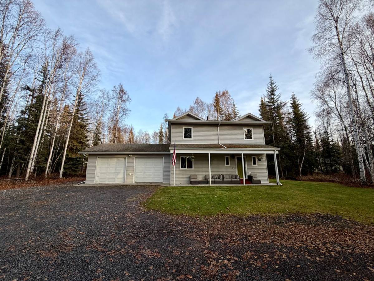 700 Orion Dr, North Pole, AK 99705 - House for Rent