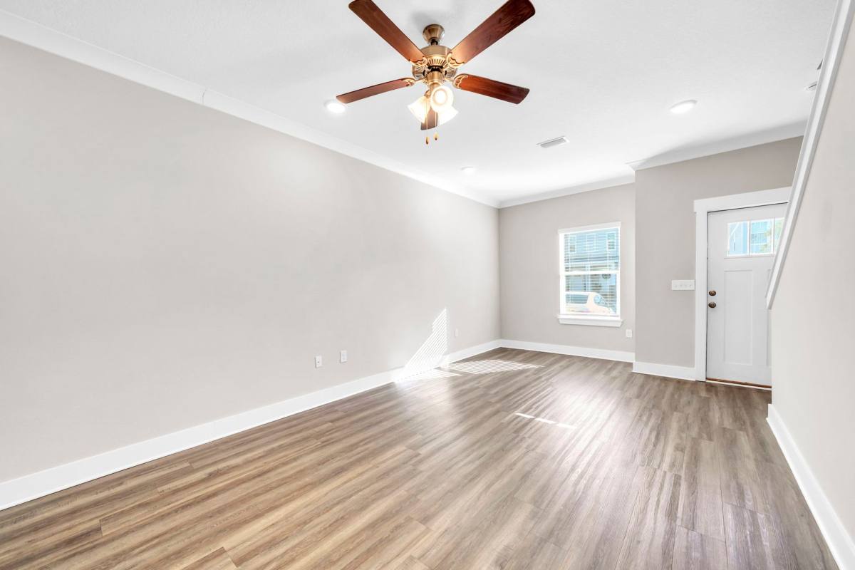 284 N Sand Palm Rd, Freeport, FL 32439 - Townhouse for Rent - Image 10