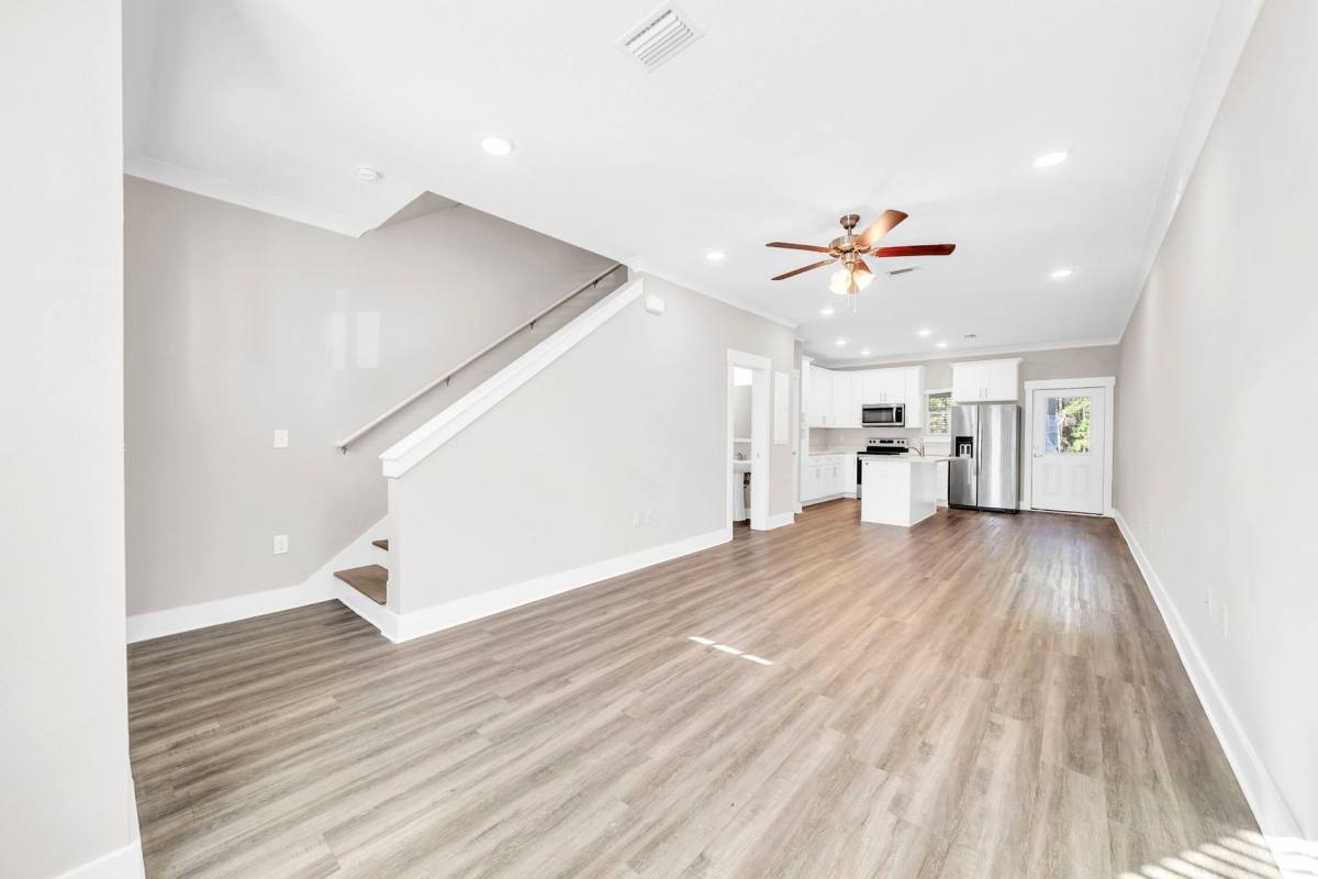 284 N Sand Palm Rd, Freeport, FL 32439 - Townhouse for Rent - Image 4