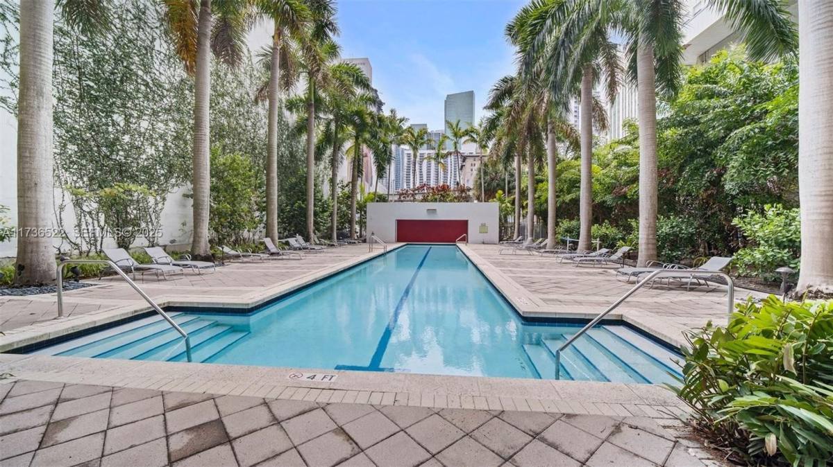 133 NE 2 Ave #2013, Miami, FL 33132 - Condo for Rent - Image 2