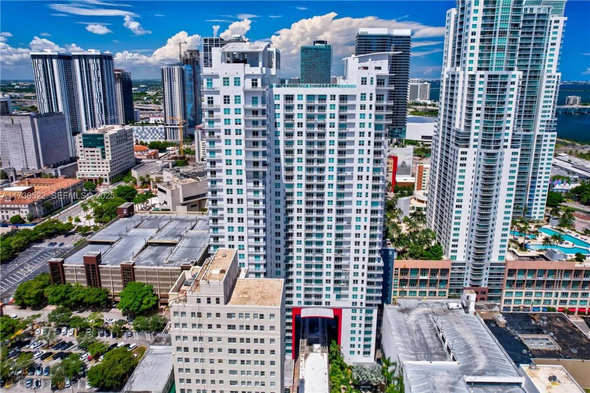 133 NE 2 Ave #2013, Miami, FL 33132 - Condo for Rent - Image 5