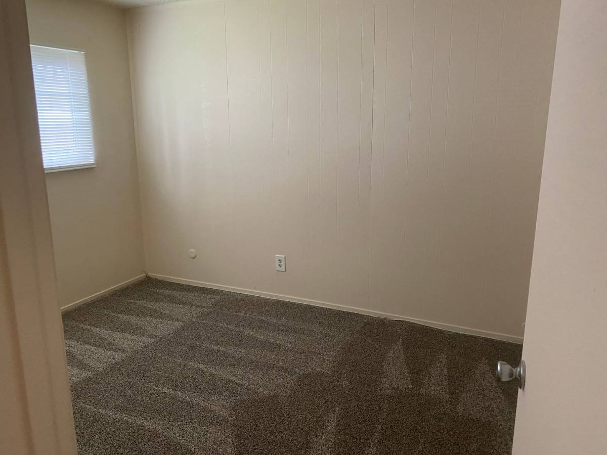 412 Ford St, Hanford, CA 93230 - Apartment for Rent - Image 5