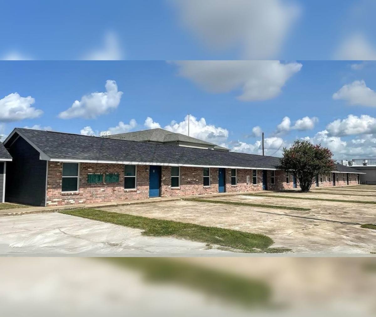 Apartment for rent at 909 Wilder St #4, Westlake, LA 70669