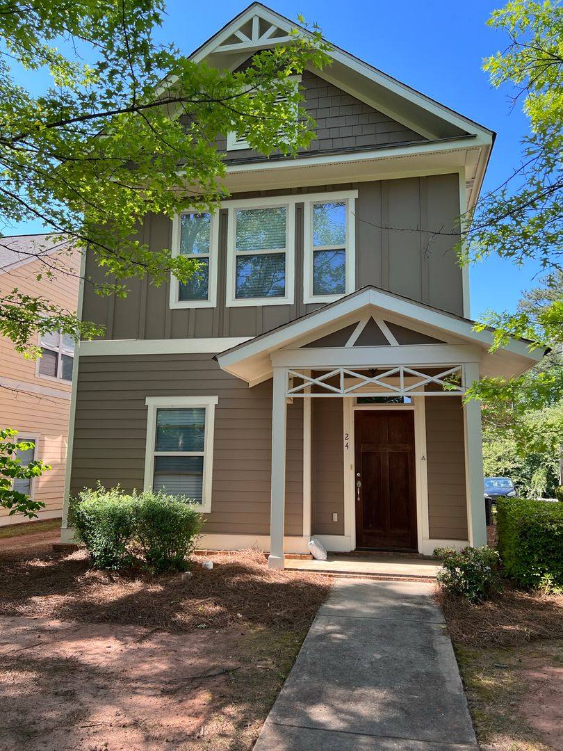 Townhouse for rent at 100 Davis St #24, Athens, GA 30606