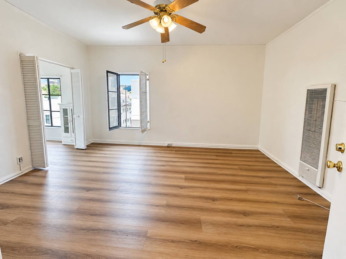 Apartment for rent at 213 S Jackson, Glendale, CA 91205