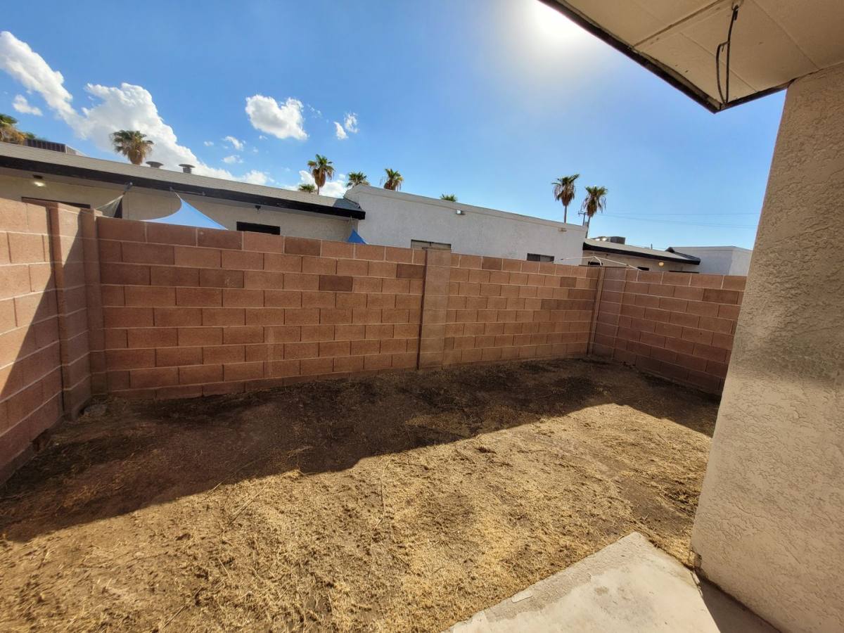 2820 S 1st Ave, Yuma, AZ 85364 - Apartment for Rent - Image 10
