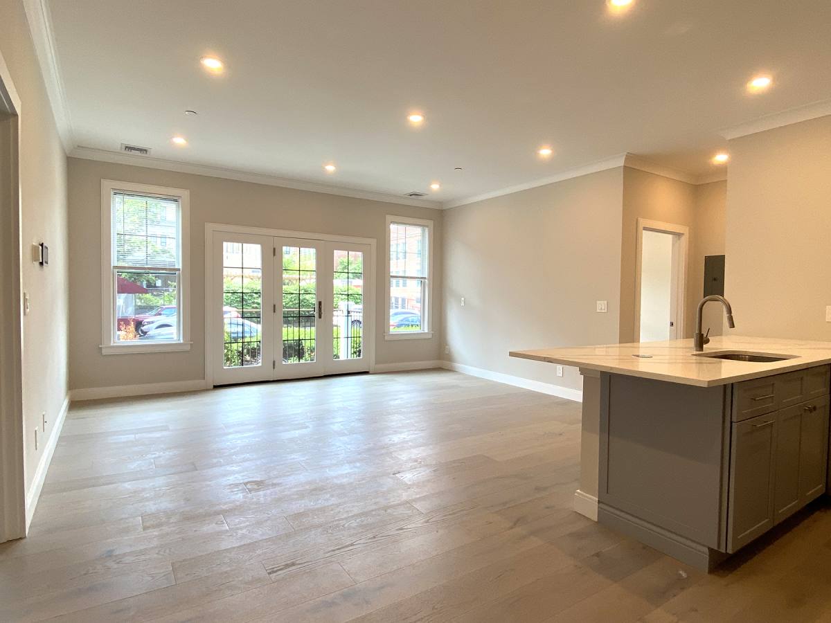 Apartment for rent at 32 Cummins Highway #8, Roslindale, MA 02131