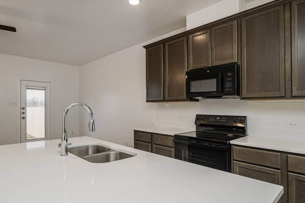 1930 Augustus Dr, Temple, TX 76502 - Townhouse for Rent - Image 8