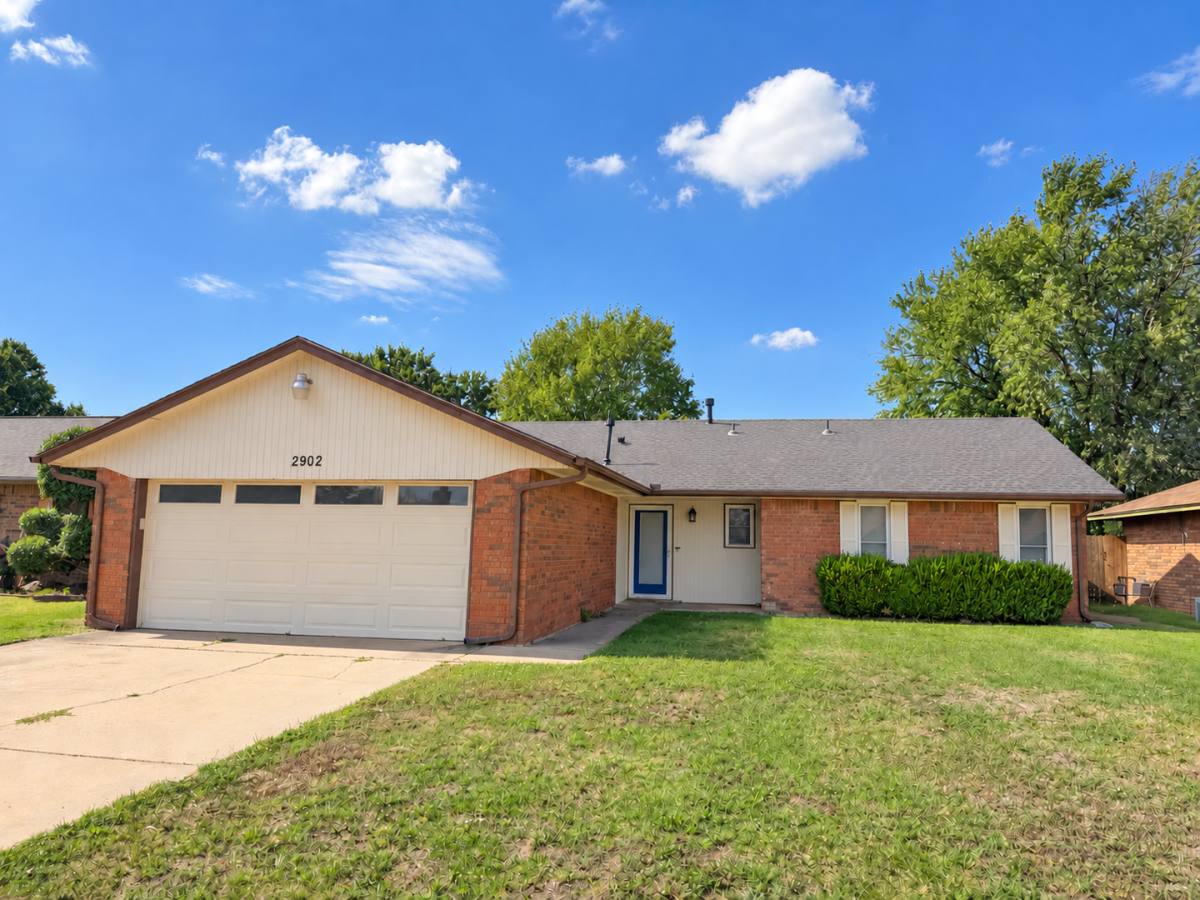 House for rent at 2902 Liberty Lane, Enid, OK 73703
