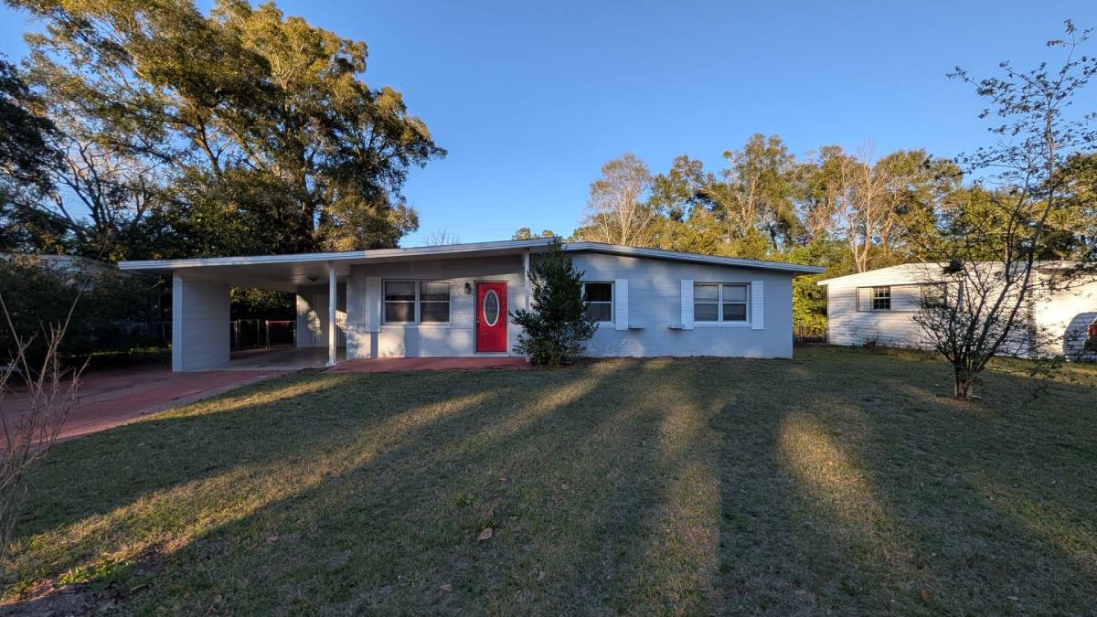 House for rent at 239 Aquamarine Ave, Pensacola, FL 32505