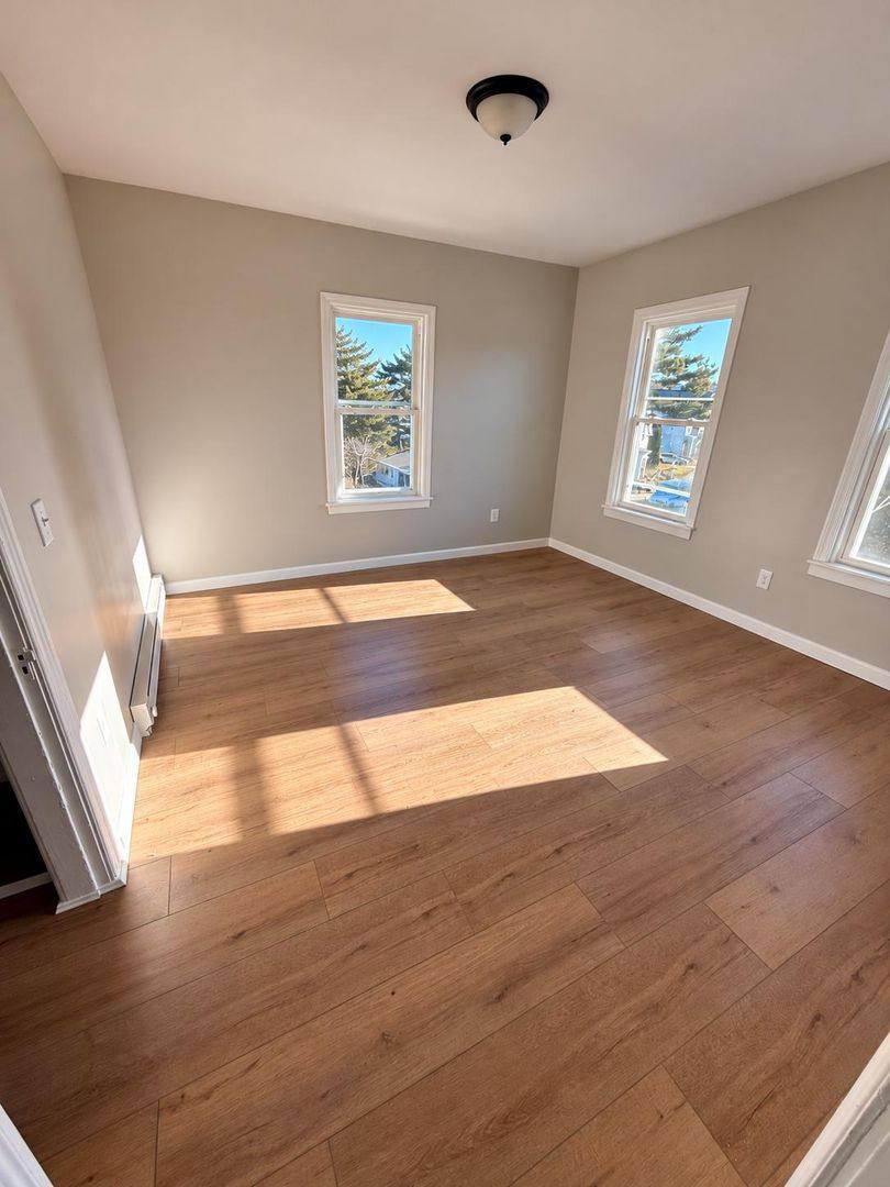 Apartment for rent at 28 Woodward St, Worcester, MA 01610