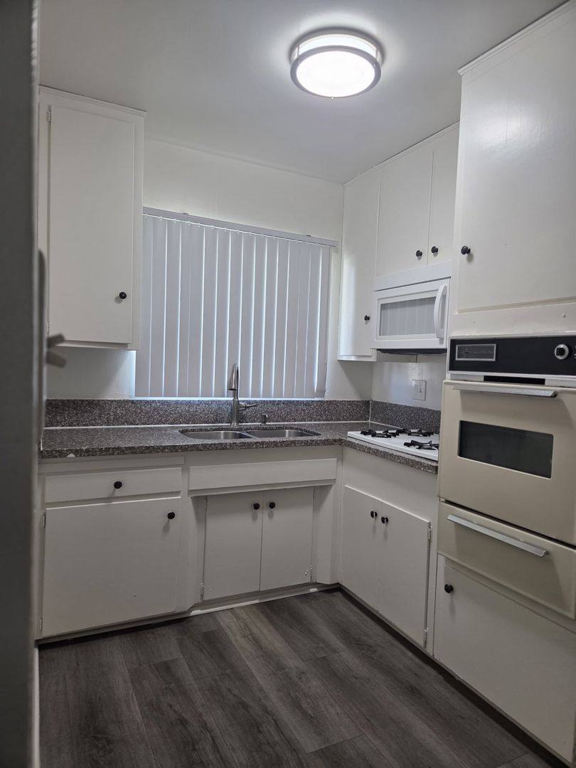 7331 Newlin Ave, Whittier, CA 90602 - Apartment for Rent - Image 2