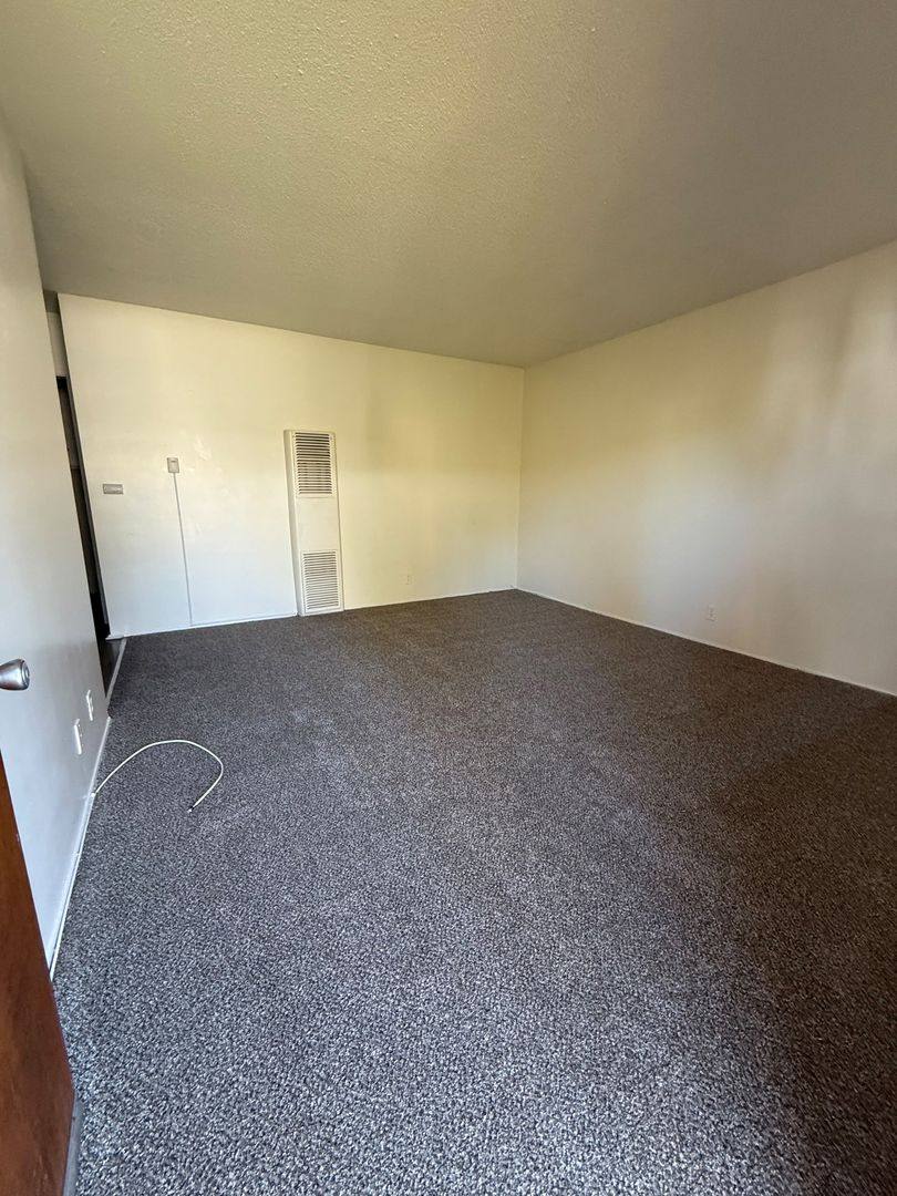 7331 Newlin Ave, Whittier, CA 90602 - Apartment for Rent - Image 3