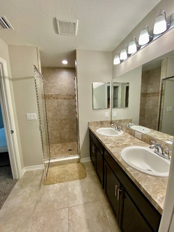 1074 Grantham Dr, Sarasota, FL 34234 - Townhouse for Rent - Image 3