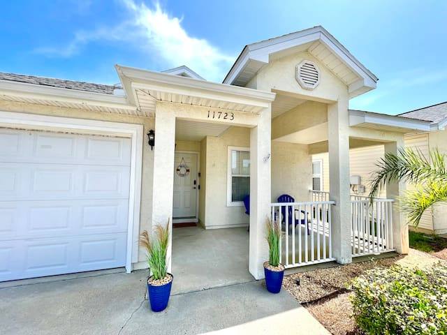 11723 Sand Castle Lane, Panama City Beach, FL 32407 - House for Rent - Image 2