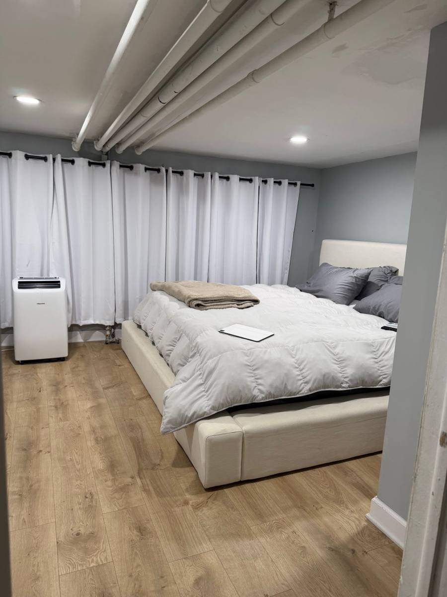 Apartment for rent at 5620 W Melrose St #G, Chicago, IL 60634
