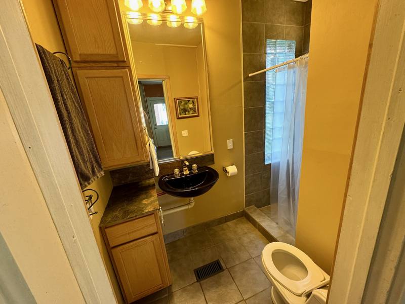 124 Highland St, Evansville, WI 53536 - House for Rent - Image 8
