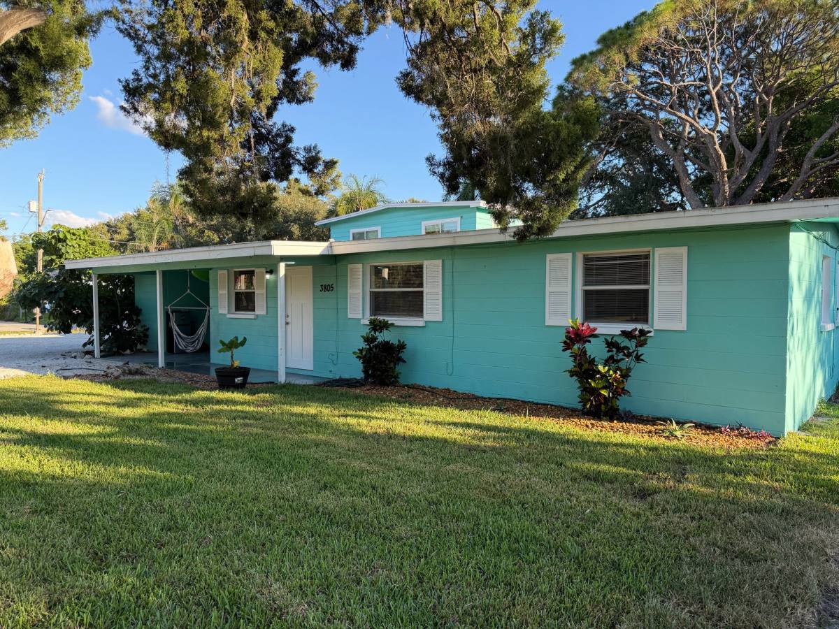 3805 7th Ave W, Bradenton, FL 34205 - House for Rent - Image 1