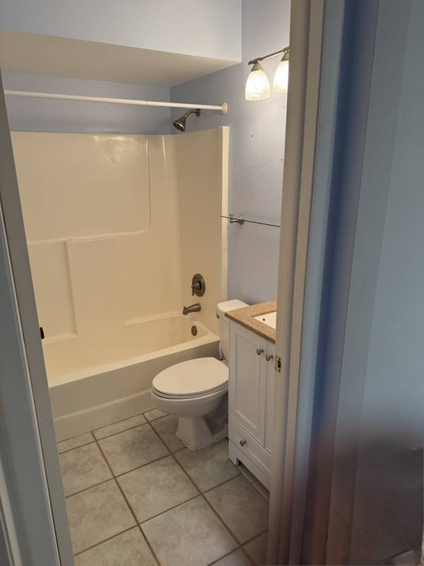 8396 S Haven Lane, Fort Myers, FL 33919 - Townhouse for Rent - Image 9