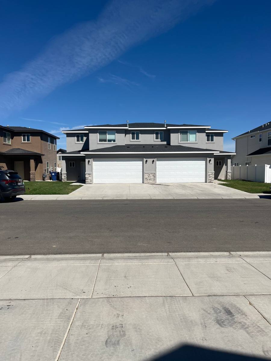 Townhouse for rent at 1032 Frank Henry Rd, Twin Falls, ID 83301
