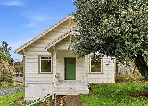 51 Wilkinson St, Carson, WA 98610 - House for Rent - Image 1