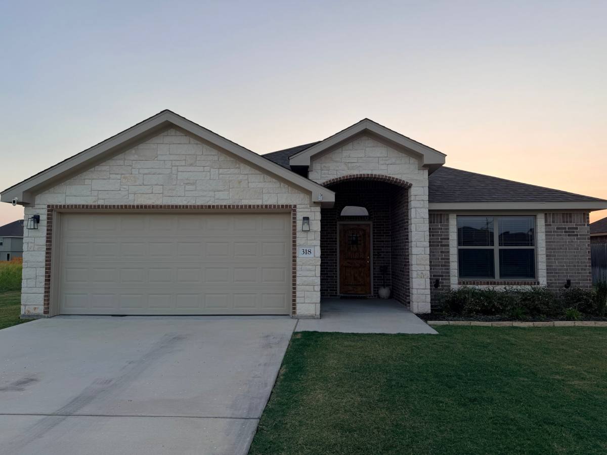 House for rent at 318 Walking Stick Dr, Nolanville, TX 76559