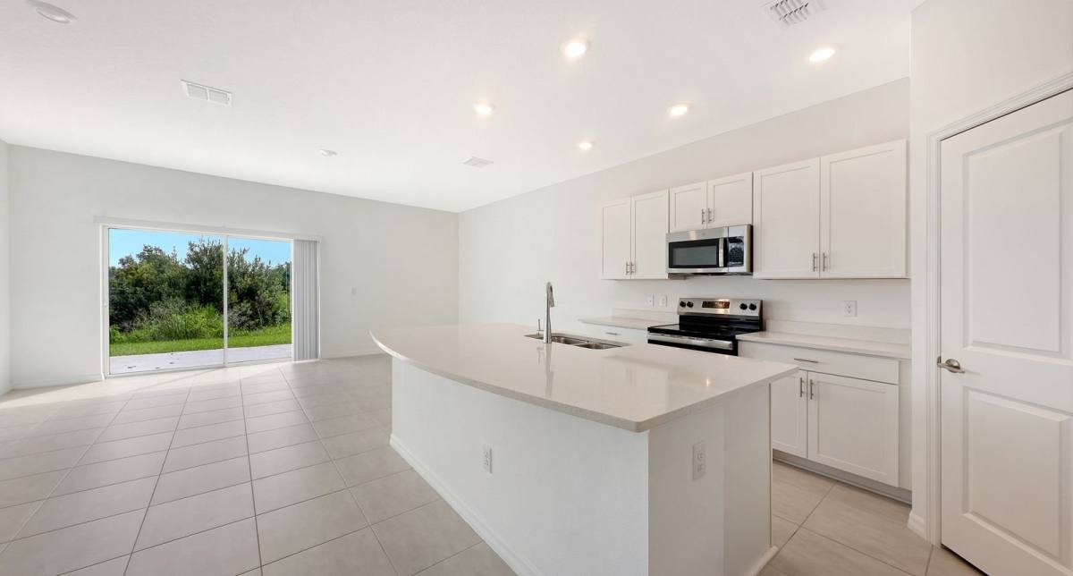 11922 Glenside Terrace, Palmetto, FL 34221 - Townhouse for Rent - Image 5
