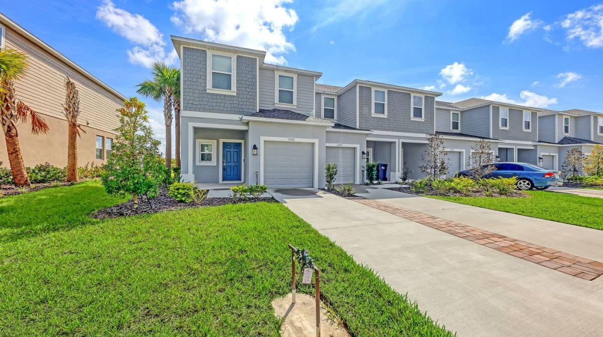 11922 Glenside Terrace, Palmetto, FL 34221 - Townhouse for Rent - Image 1