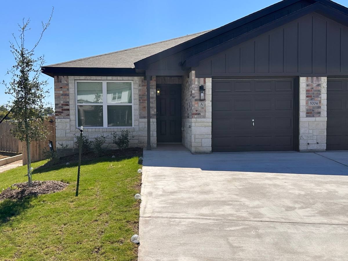 5704 McGregor Court #A, Killeen, TX 76549 - Townhouse for Rent