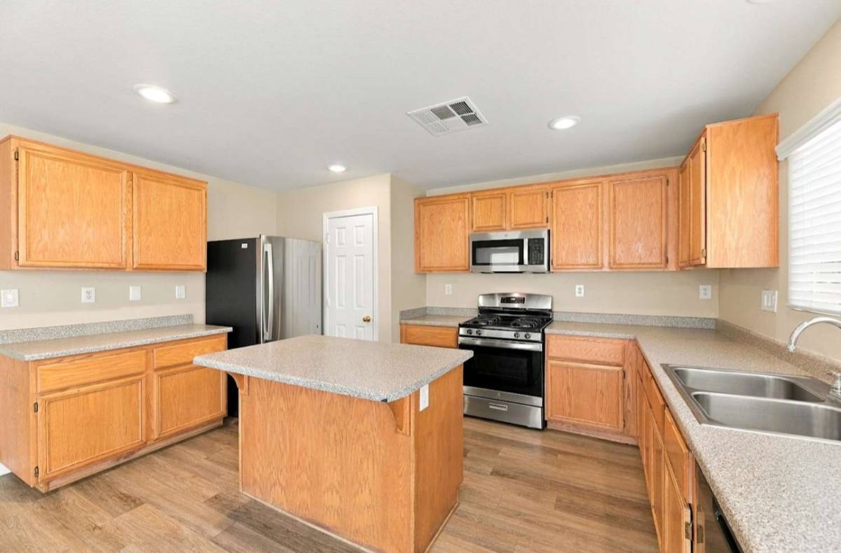 House for rent at 1143 Golden Apple St, Las Vegas, NV 89142