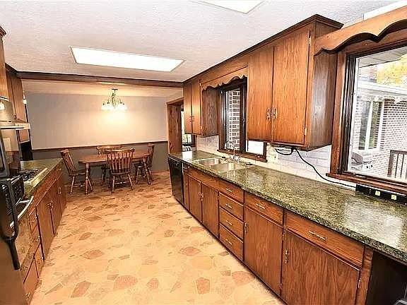 House for rent at 9248 Wadsworth Rd, Marshallville, OH 44645
