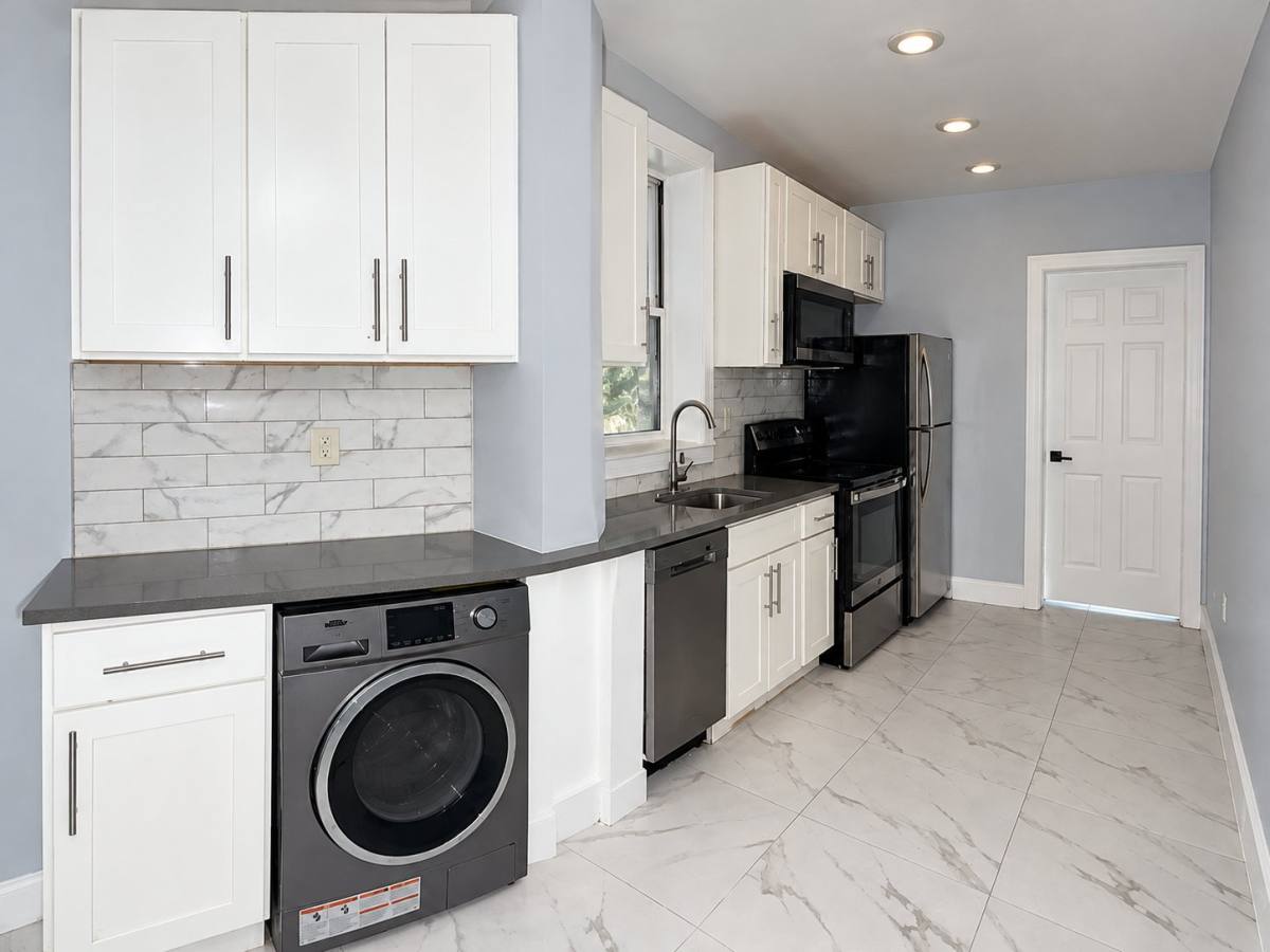 Apartment for rent at 407 61st St #1, West New York, NJ 07093
