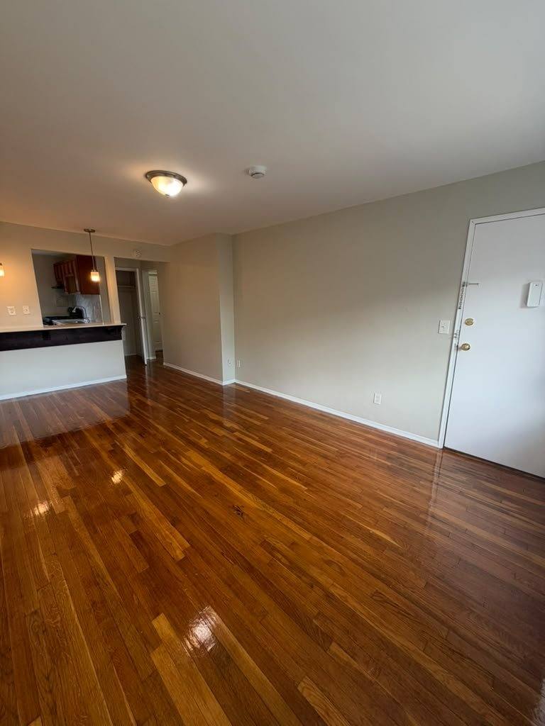 Apartment for rent at 111 Lincoln Ave, Studio, Newark, NJ 07104