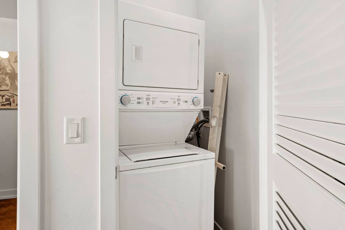 1468 S Blue Island Ave, Chicago, IL 60608 - Apartment for Rent - Image 9