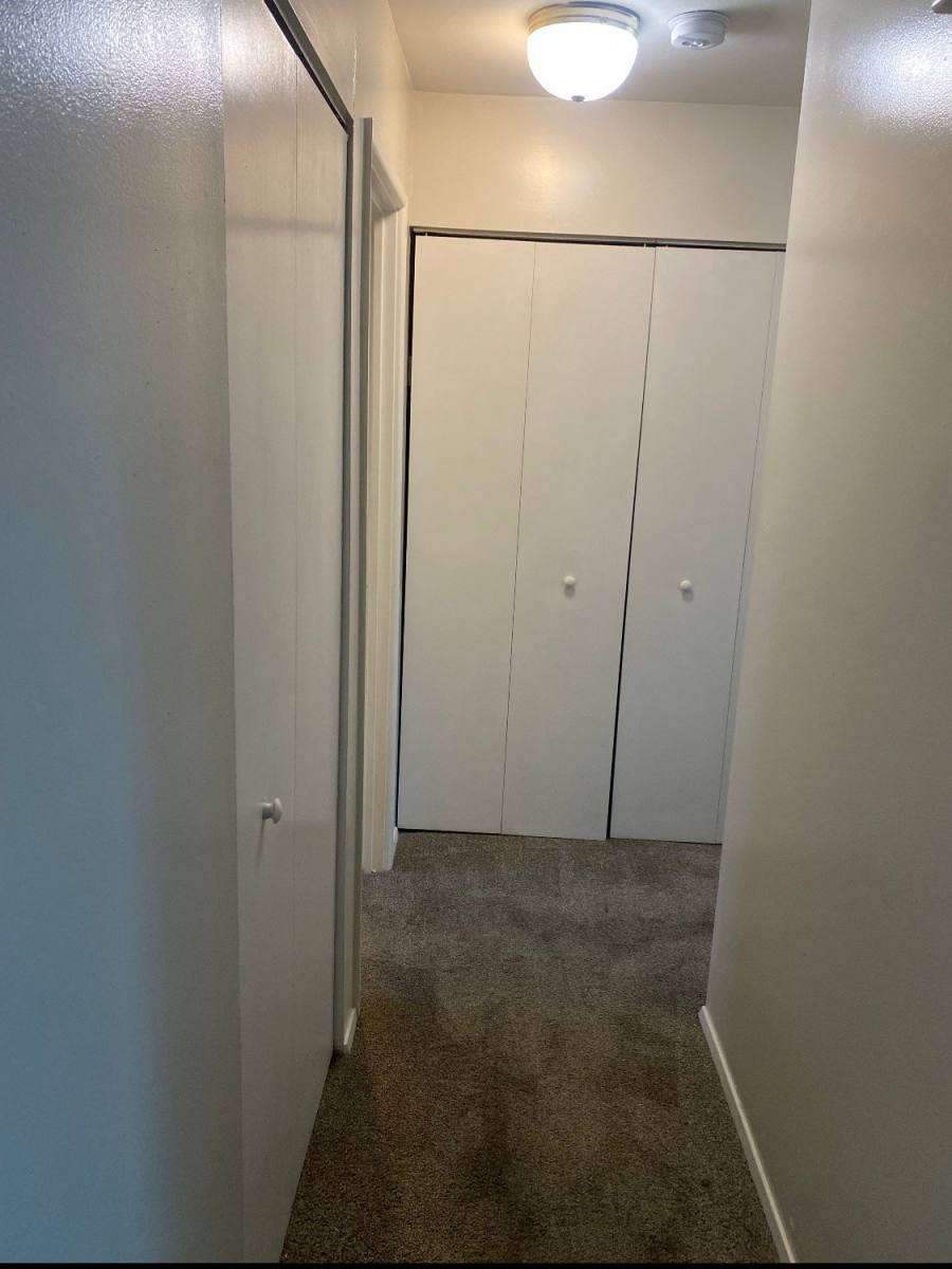 9327 La Grange Rd, Louisville, KY 40242 - Apartment for Rent - Image 4