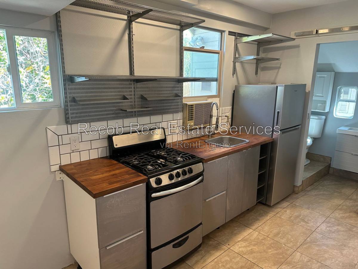 8305 Finley Ave, La Mesa, CA 91941 - Apartment for Rent - Image 2
