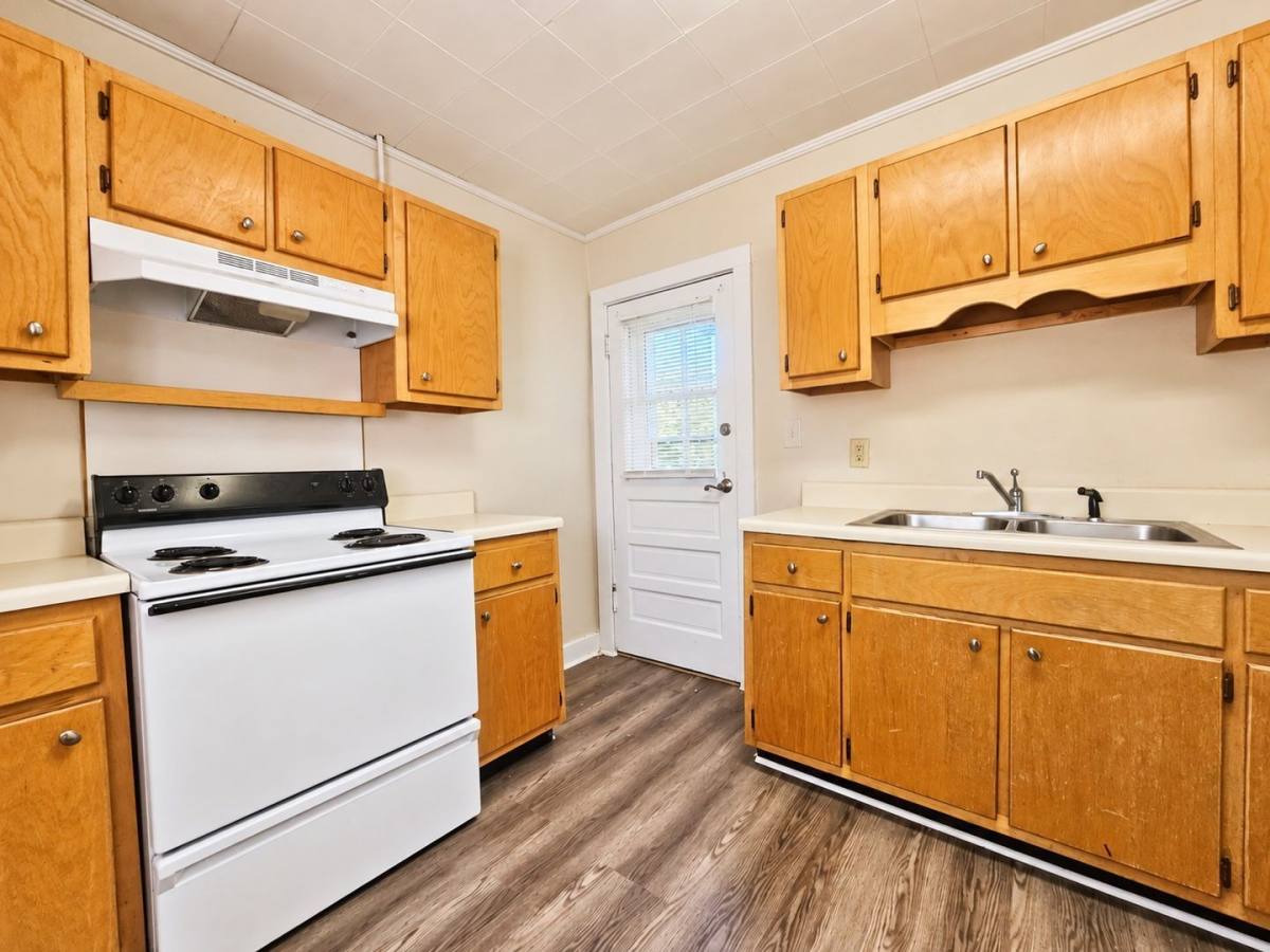 Apartment for rent at 1113 E 8th St #3, Chattanooga, TN 37403