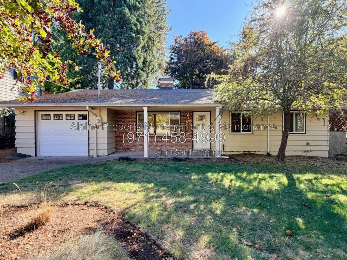 House for rent at 6444 SW Radcliffe St, Portland, OR 97219