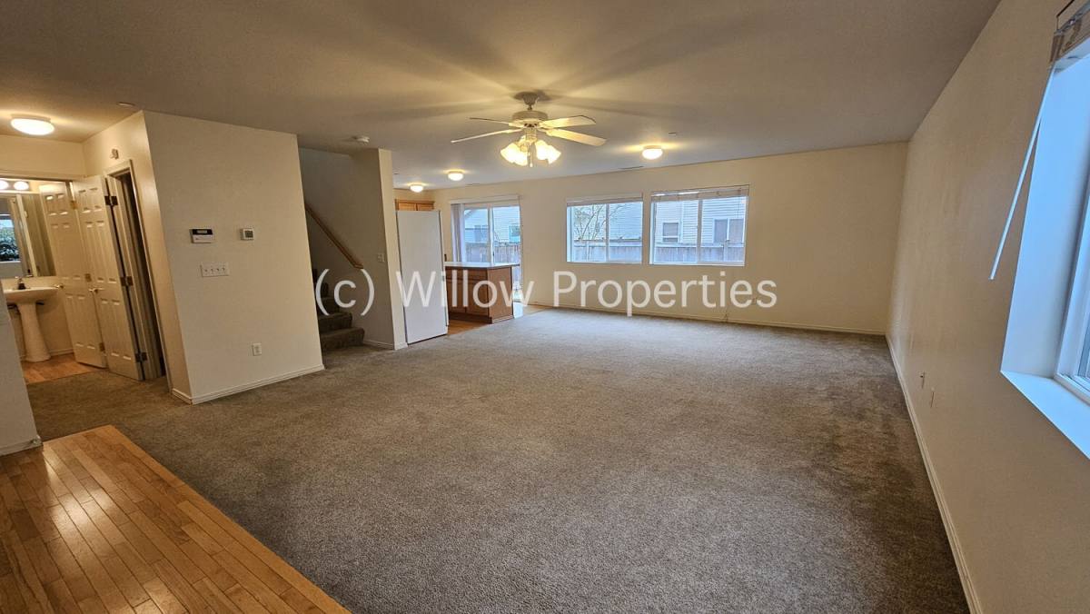 1237 Griggs St, Dupont, WA 98327 - House for Rent - Image 2