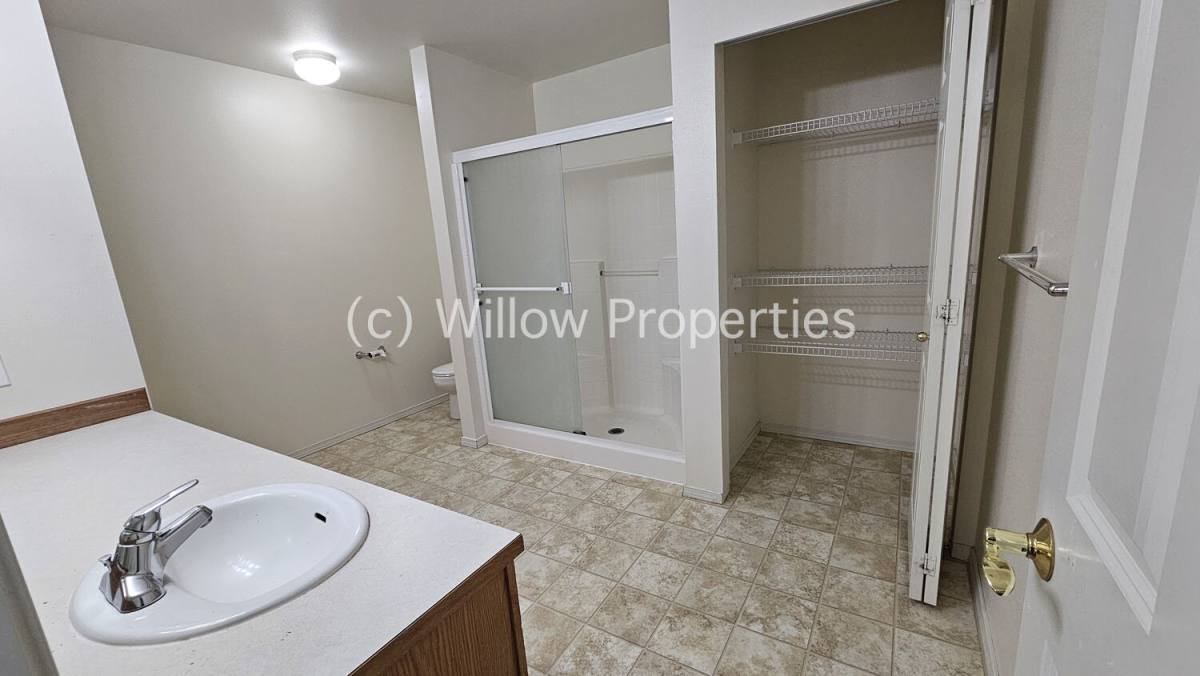 1237 Griggs St, Dupont, WA 98327 - House for Rent - Image 7