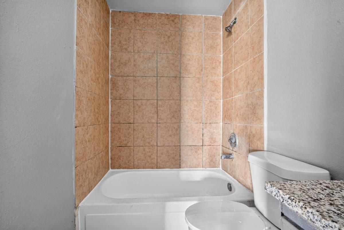 8034 Antoine Dr #201 photo 5