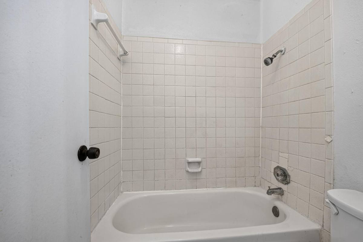 8034 Antoine Dr #223 photo 8