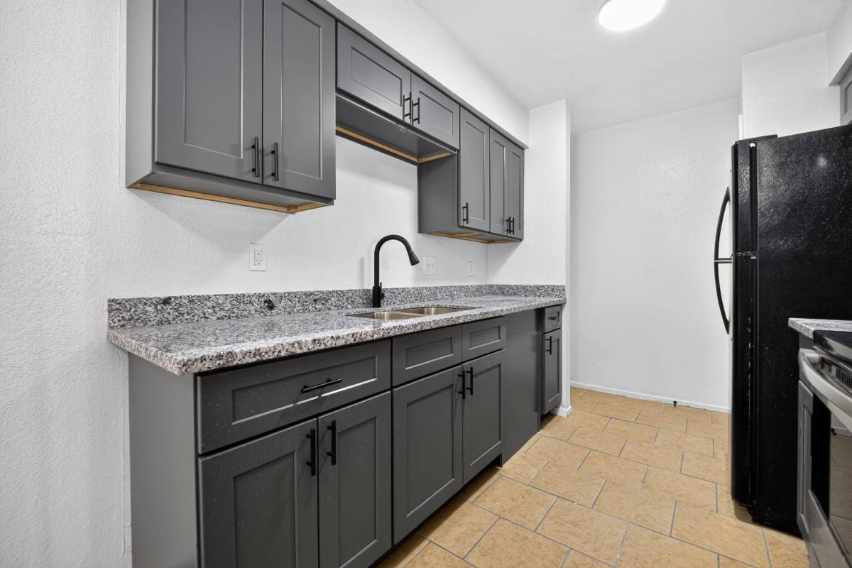 8034 Antoine Dr #223 photo 2