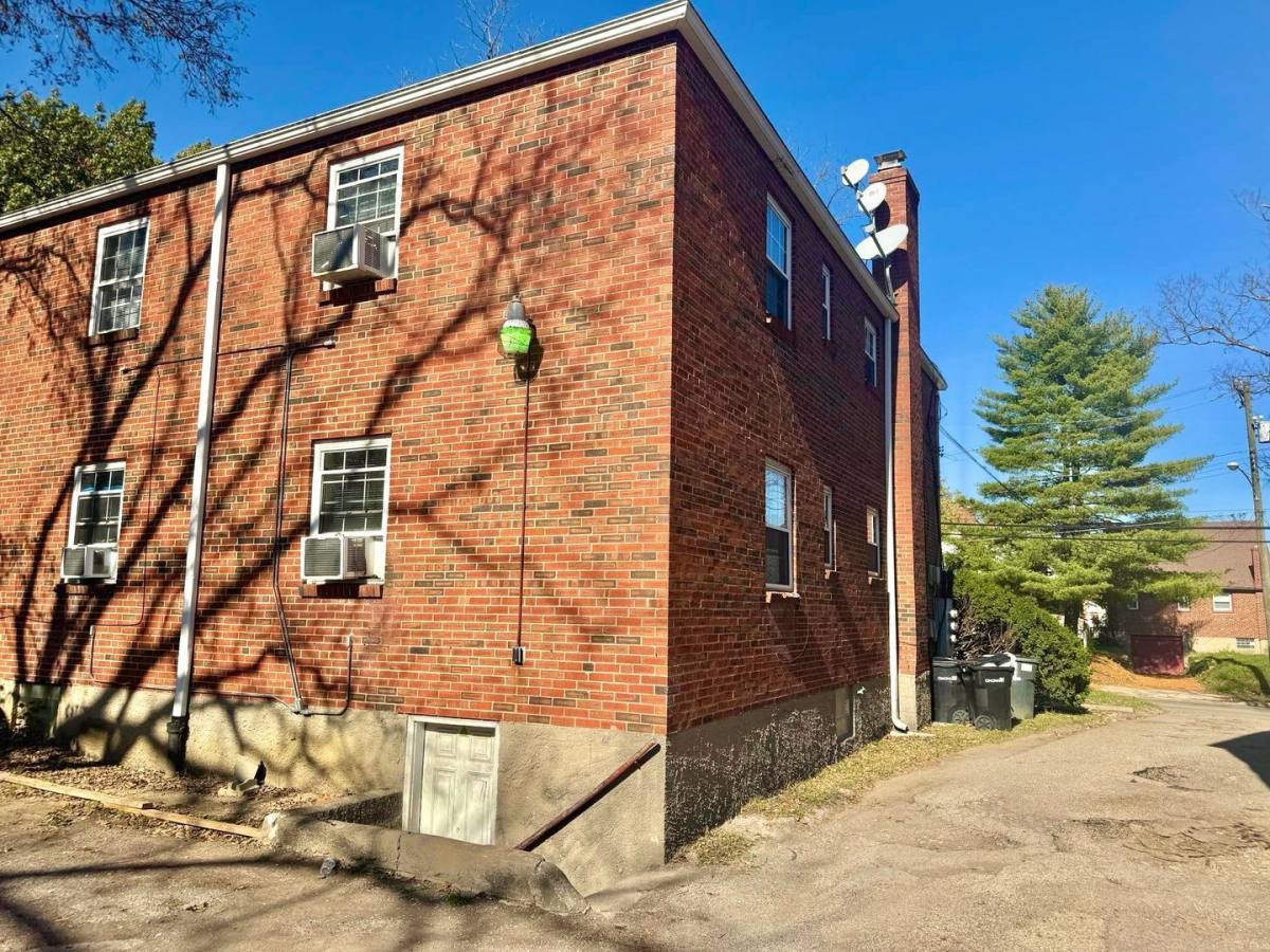 1191 Groesbeck Rd #1, Cincinnati, OH 45224 - Apartment for Rent - Image 2
