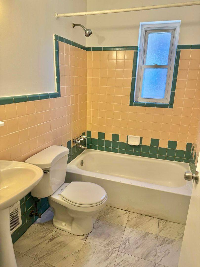 1191 Groesbeck Rd #1, Cincinnati, OH 45224 - Apartment for Rent - Image 5